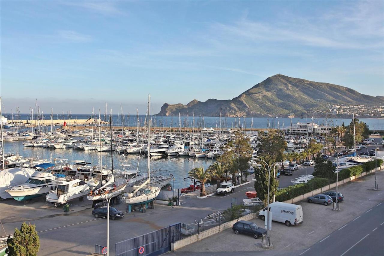 Altea Aan De Jachthaven, Vakantieappartementen Met Frontaal Zeezicht エクステリア 写真